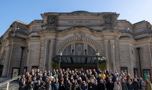 Borusan İstanbul Filarmoni Orkestrası beş şehirde gerçekleştirdiği Birleşik Krallık turnesinde ayakta alkışlandı