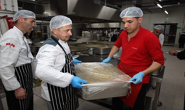 Büyükşehir’in Afet Tırı, İstanbulluların yanında