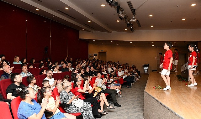 “Aynı Gemideyiz” Oratoryosu Çiğli’de büyük ilgi gördü