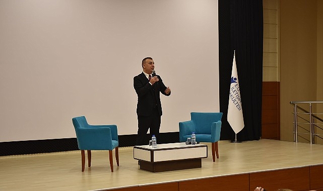 Birol Güven ve Can Ulkay Egeli genç iletişimcilerle buluştu