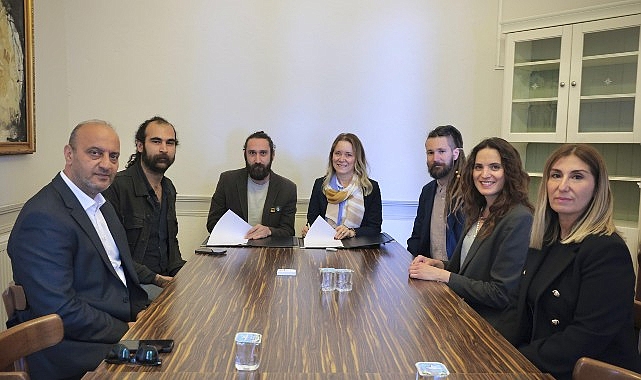 Konak’ta imzalar sanat için atıldı