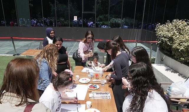 Özel eğitim öğrencileri İstinye Üniversitesi’nin şenliğinde buluştu