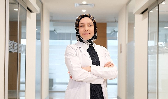 Şeker, yetişkinlerde de ağız ve diş sağlığını tehdit ediyor!