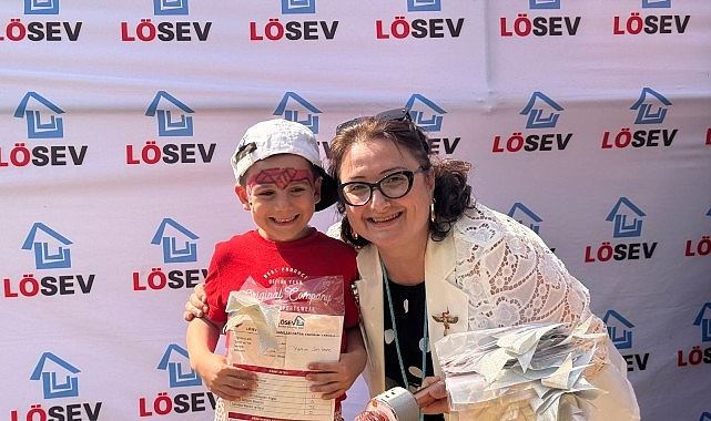 Canım Kardeşim Ders Evi Mezunları’nın Karne Heyecanı