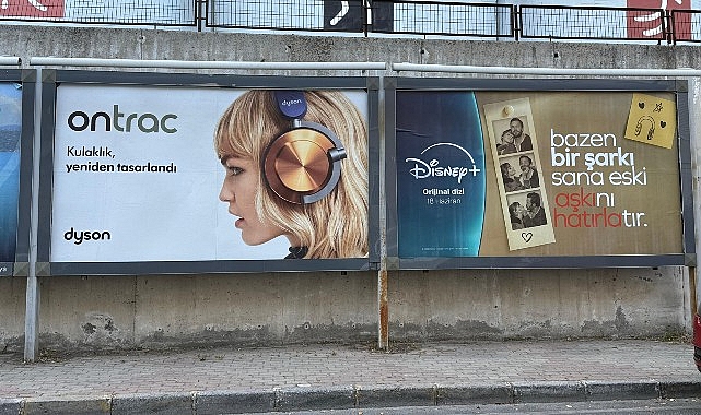 DISNEY+’tan yeni dizisi “Aşkı Hatırla” için yaratıcı bir açıkhava kampanyası: “KONUŞAN BILLBOARDLAR”