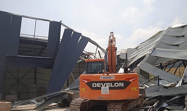 Kayapa’da kaçak fabrika yıkıldı