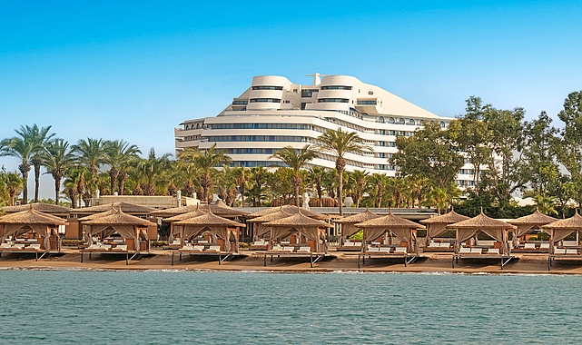 Akdeniz’in Zarafeti, Ailenizin Yaz Hikâyesi: Titanic Deluxe Lara’da Tatil Başkadır