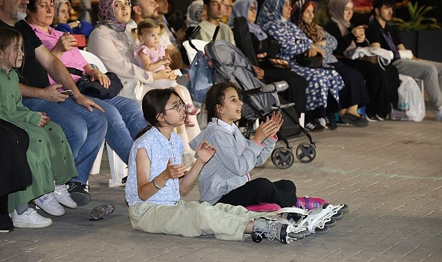 Büyükşehir Mehter Takımı kalplere dokundu