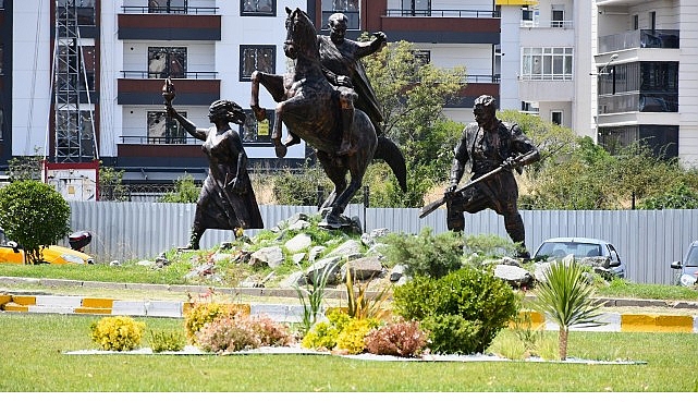 D-100 Karayolu’nda peyzaj çalışması tamamlandı