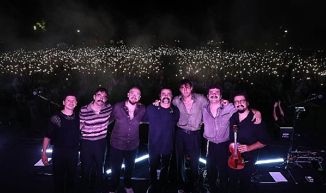 İnegöl’de Festival Heyecanı Dedublüman Konseriyle Zirveye Ulaştı