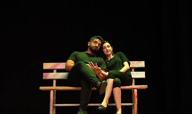 KO-MEK kursiyerleri “Artiz Mektebi”yi gururla sundu