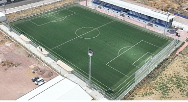 Gençler için bir futbol sahası da Alikahya’ya
