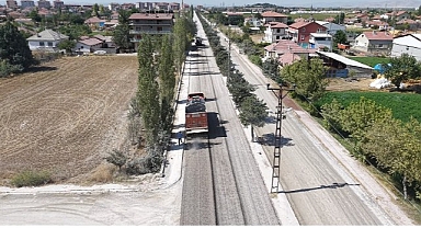 Mihmandarlı Caddesinde Asfalt Çalışması