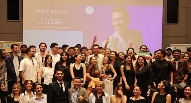 Ünlü komedyen Max Amini, Ebru için fırçayı eline aldı!