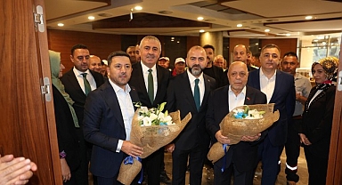 Başkan Arı, Hizmet-İş Nevşehir Şubesi’nin Genel Kuruluna Katıldı