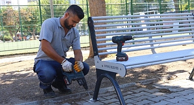 Bayraklı’da parklar yenileniyor