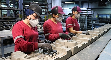 Kadın İstihdamı Türk Sanayinin Geleceğini Şekillendiriyor