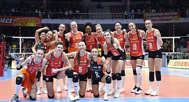 Eczacıbaşı Dynavit, Göztepe’ye set vermedi